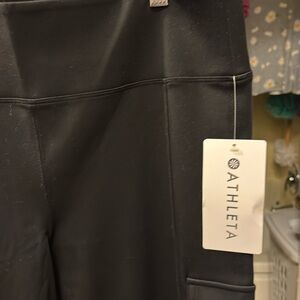 New never worn Athleta Delaney Straight leg Cargo pants